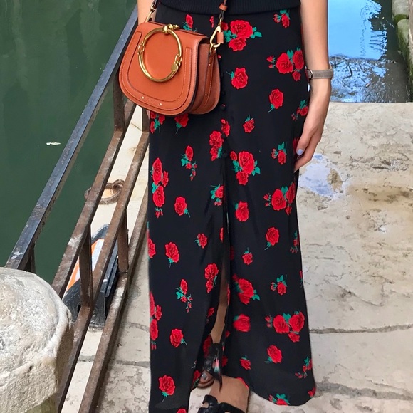 Rose print midi skirt - Picture 2 of 3